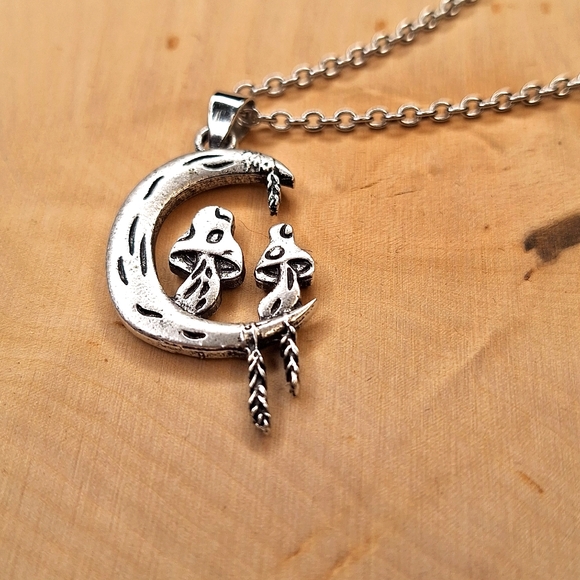 Moon & Mushrooms Boho Silvery Pendant Necklace (new in package) - Picture 1 of 7